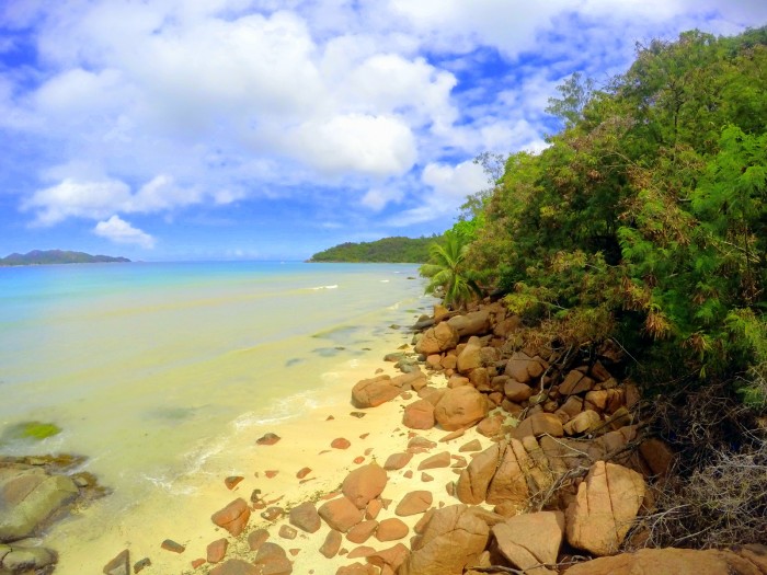 Seychely - Praslin - výhled z našeho altánku / foto: dovolenkářka