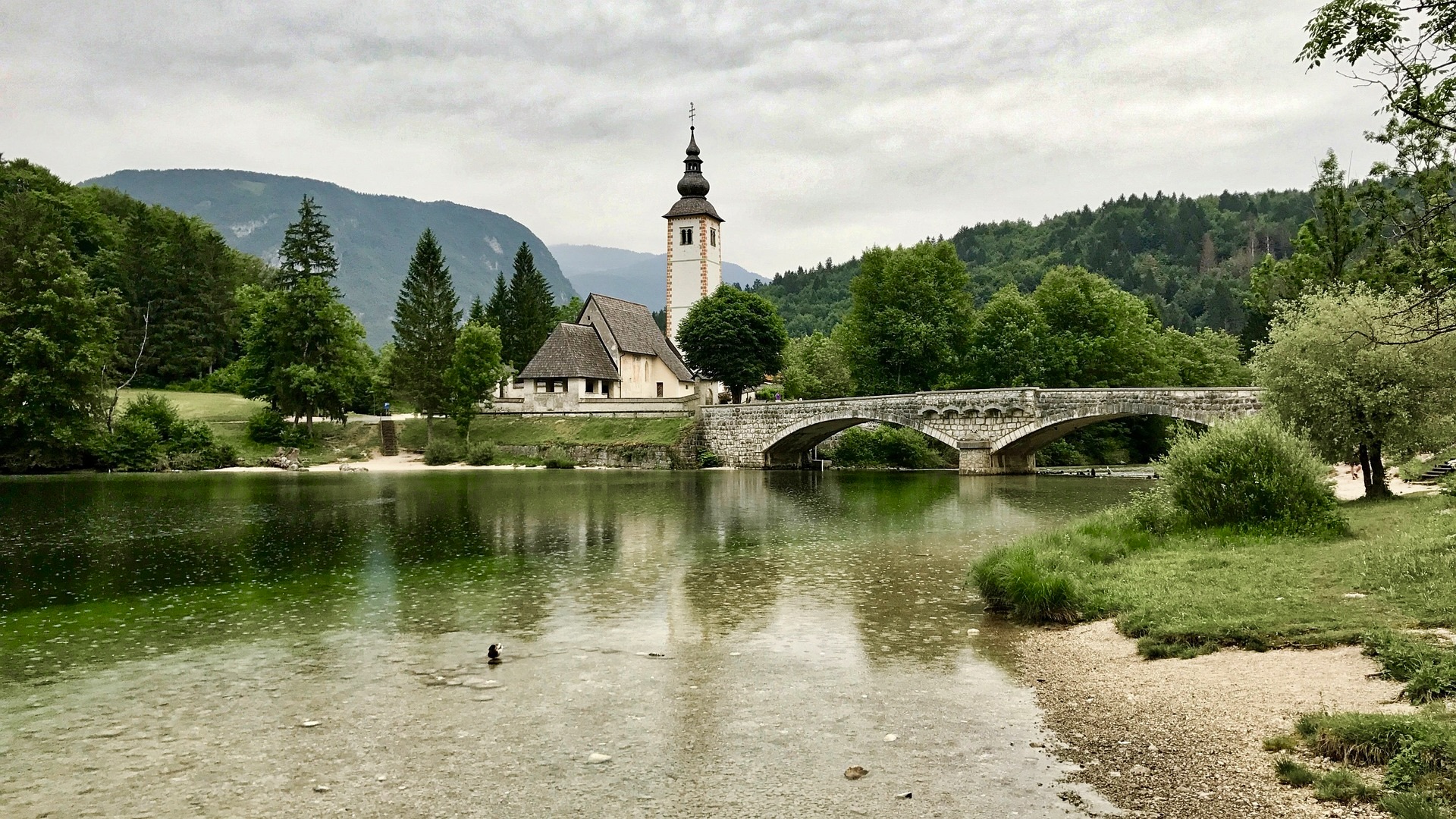 Jezera v říjnu - Bohinj