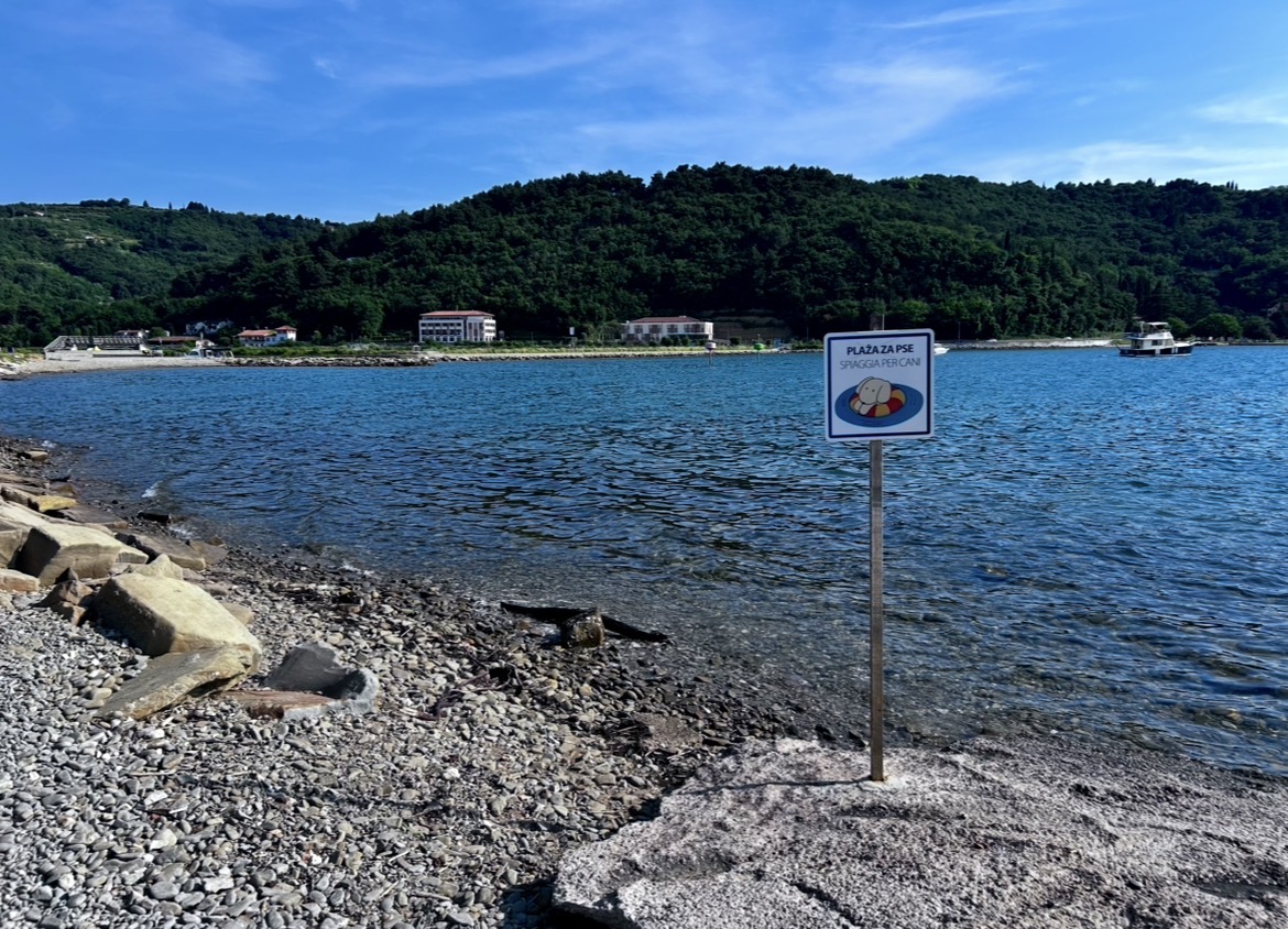 Pláž pro psy - Strunjan - Slovinské pobřeží