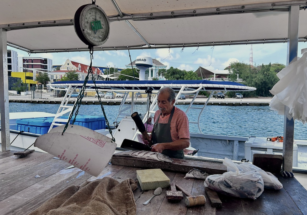 Floating Market - Curacao