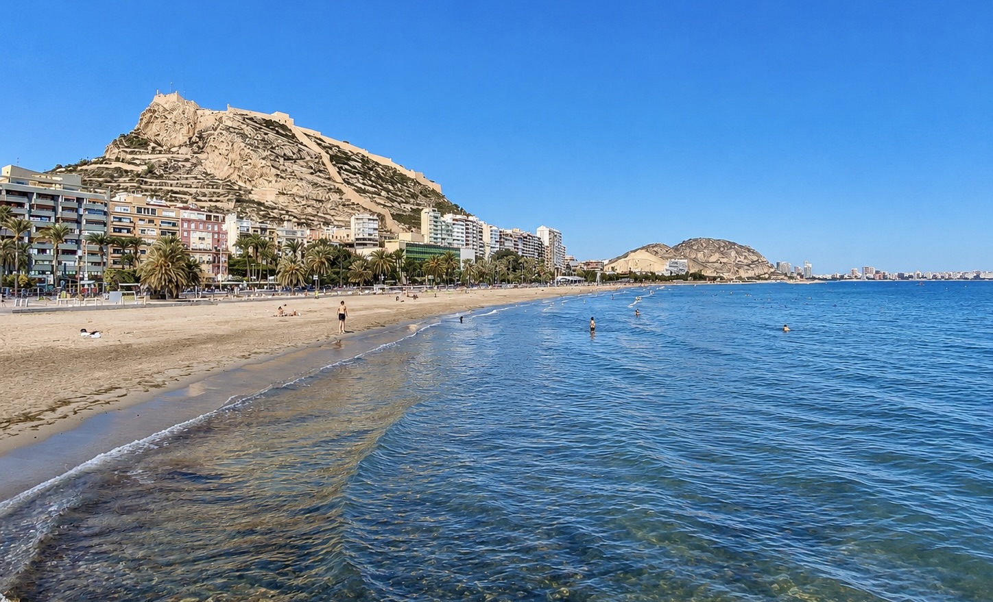 Alicante Španělsko - Dovolenkářka Alicante Španělsko