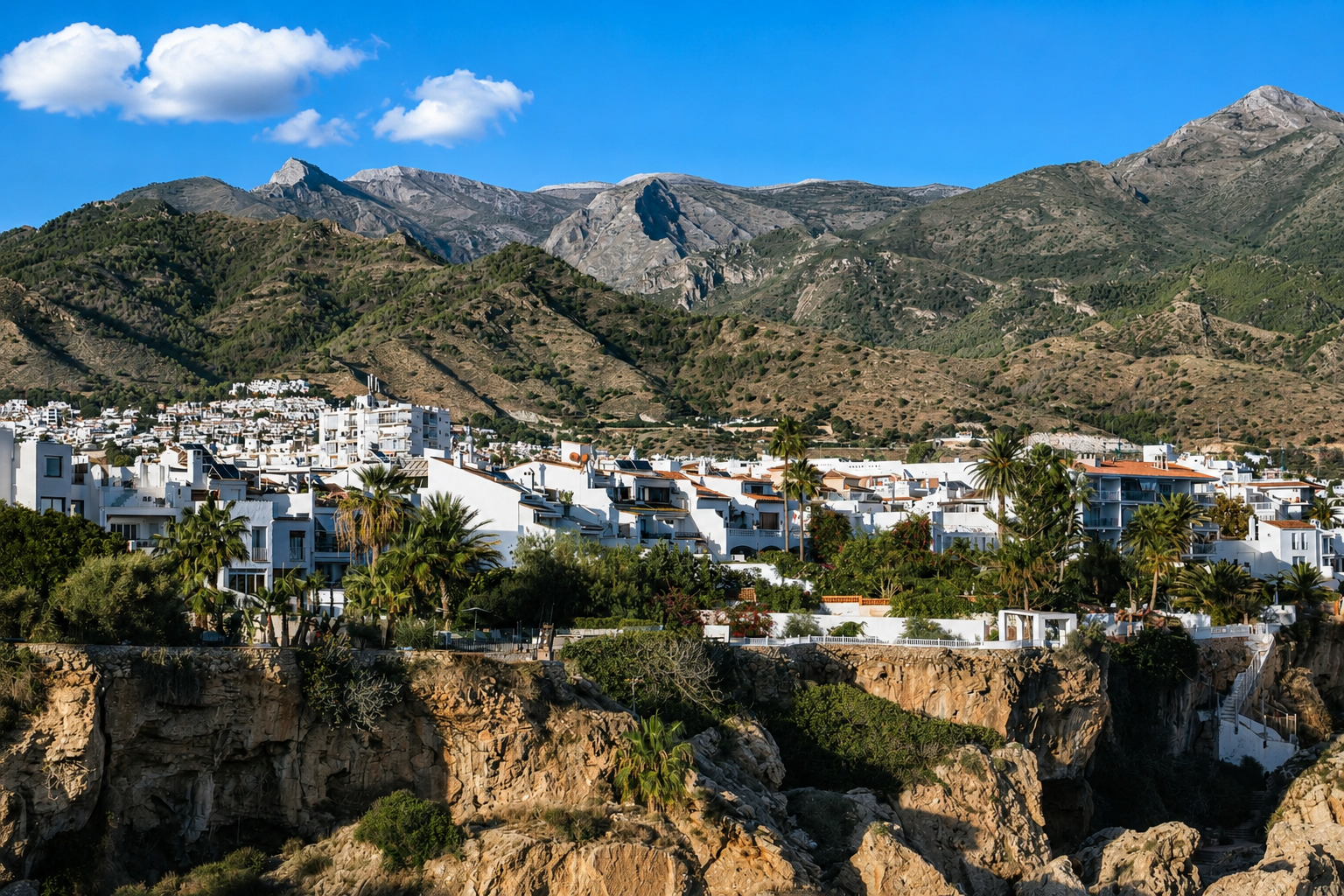 Nerja - Dovolenkářka Nerja